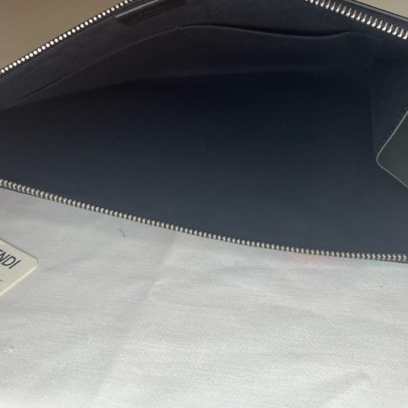 FENDI: Fendi Multicolore Zucca Print FF Flat Clutch Leather - Picture 11 of 13